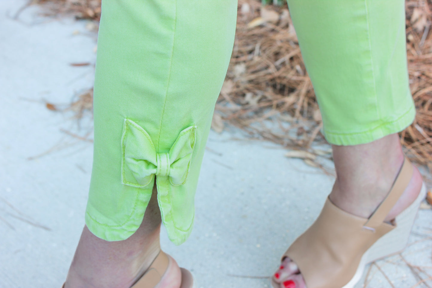 Side Knot Cropped Denim Pants-Keylime