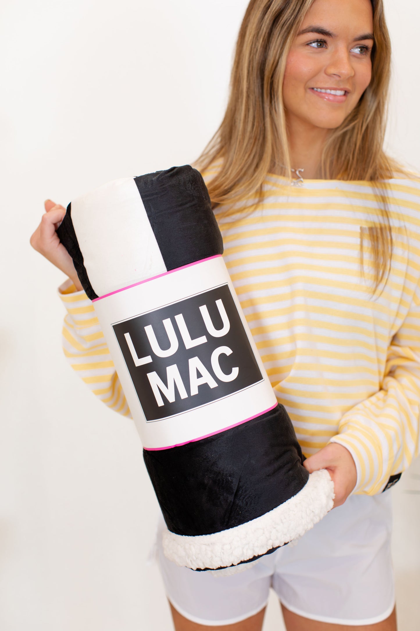 Lulu Mac Black Blanket