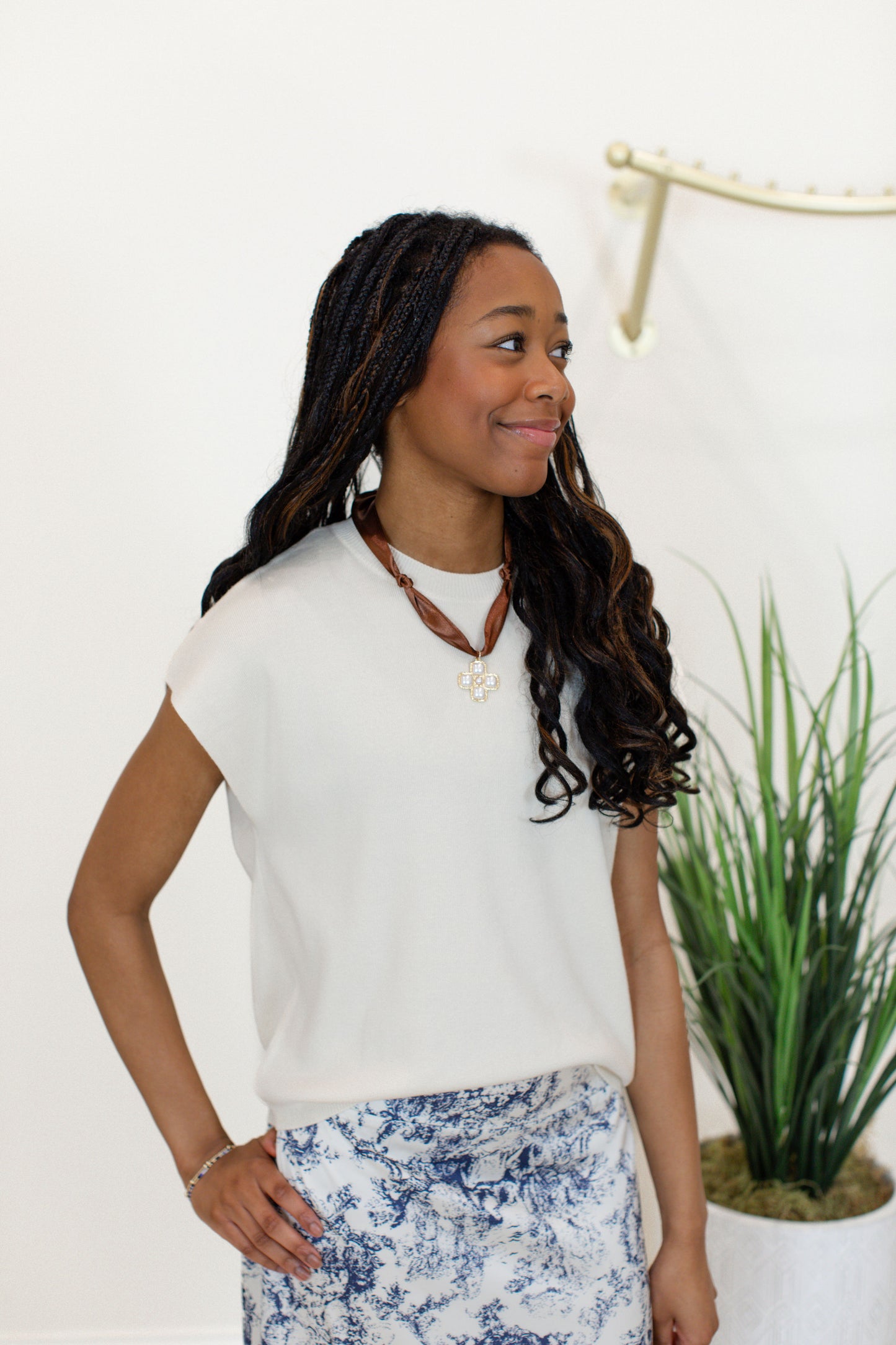 Ivory Sleeveless Sweater