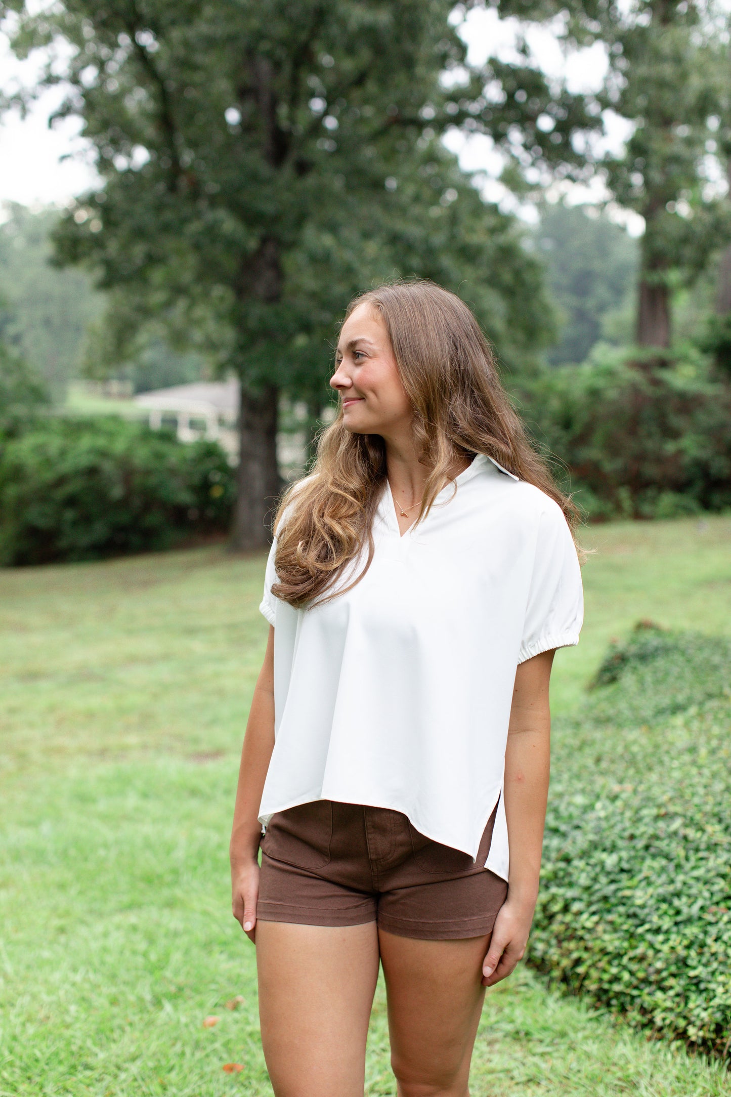 Off White Collard V-Neck Blouse