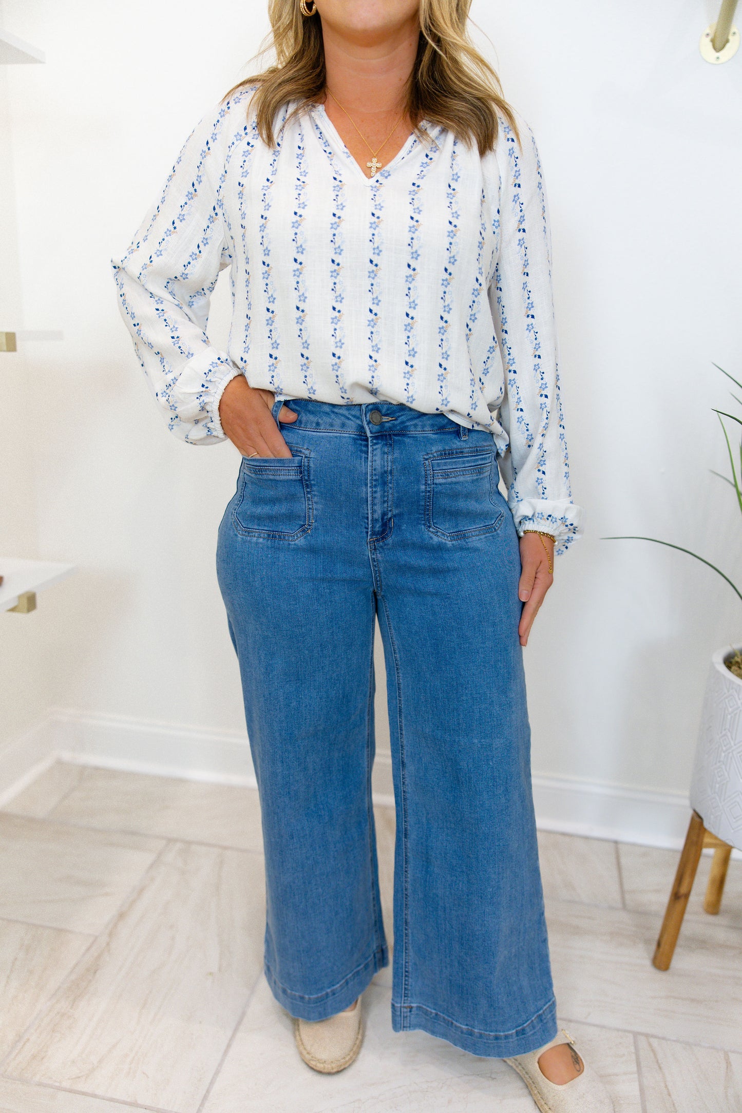 Cropped Flare Leg Denim Jeans