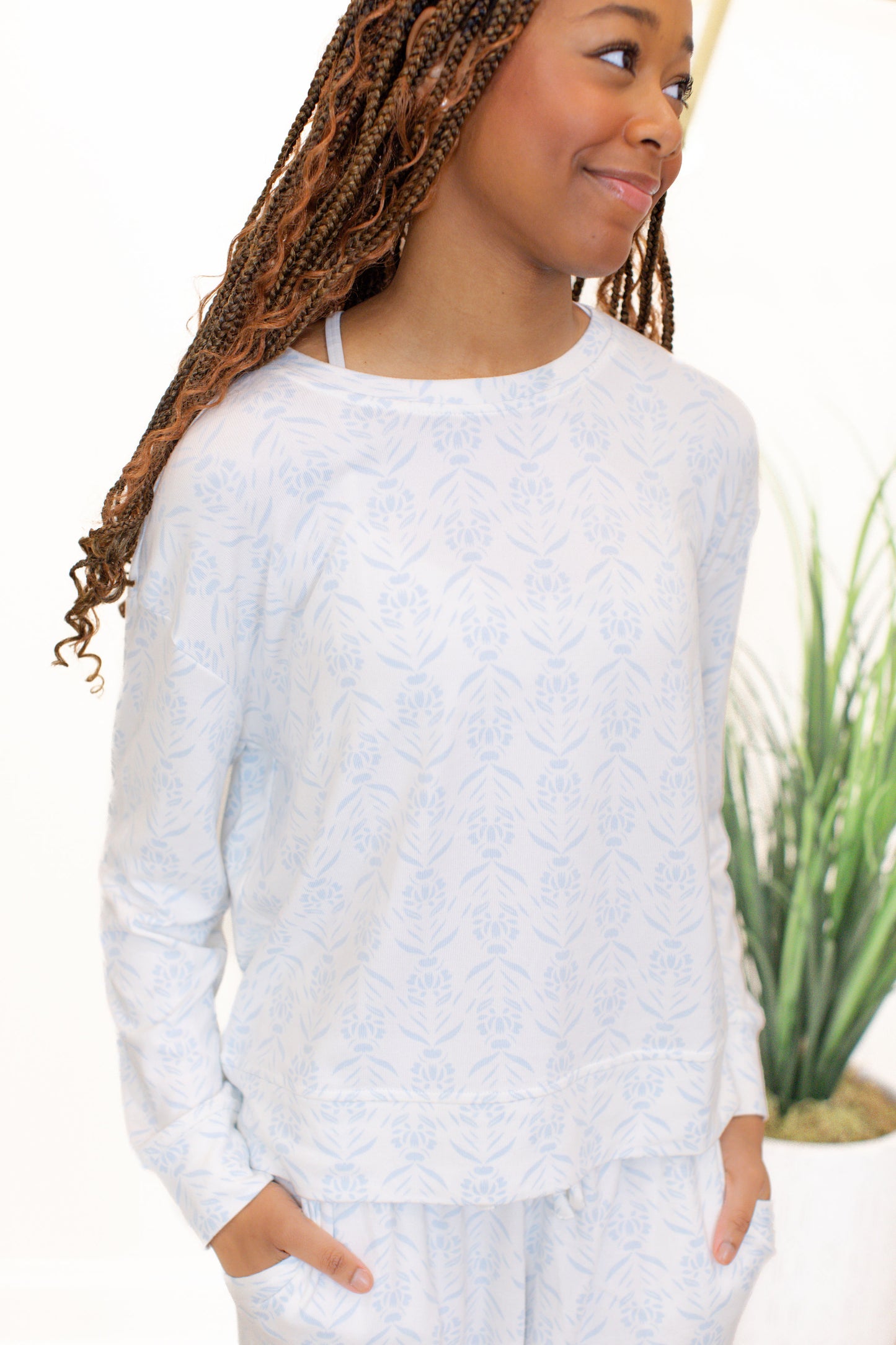 Sophie Jogger Set - Palm Damask Light Blue