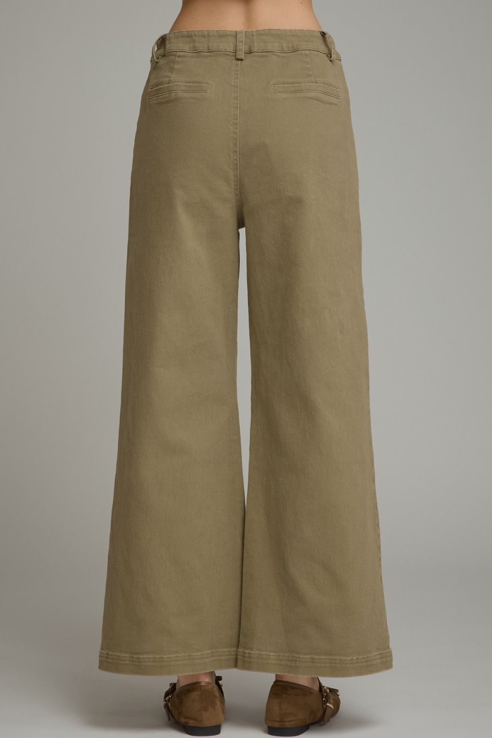 Olive Sleeveless Top And Pants Set