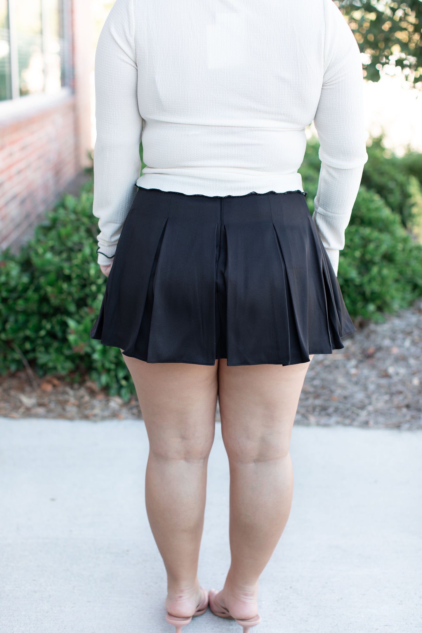 Belted Buckle Micro Mini Skort-Black