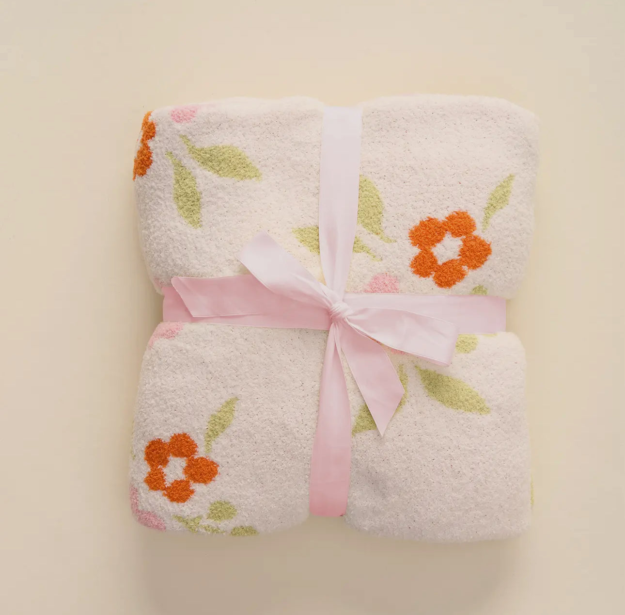 Scalloped Floral Pink Luxe Blanket