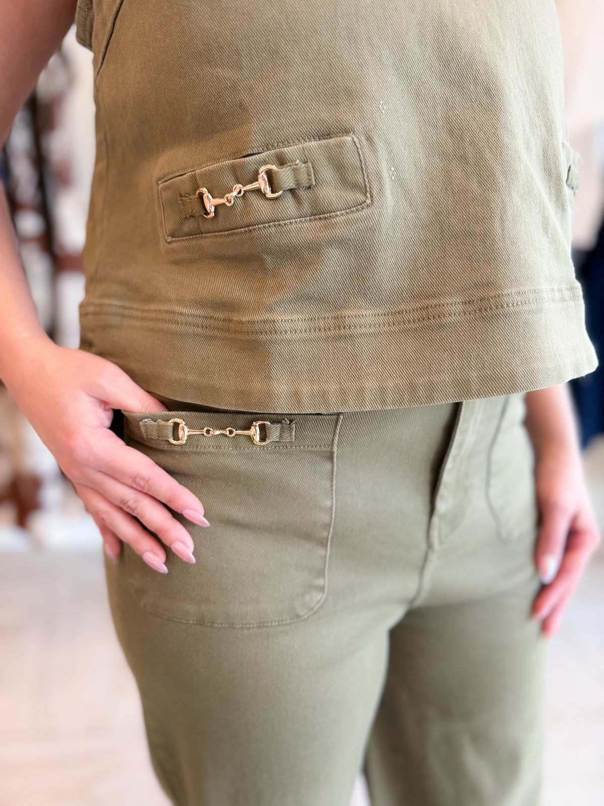 Olive Sleeveless Top And Pants Set