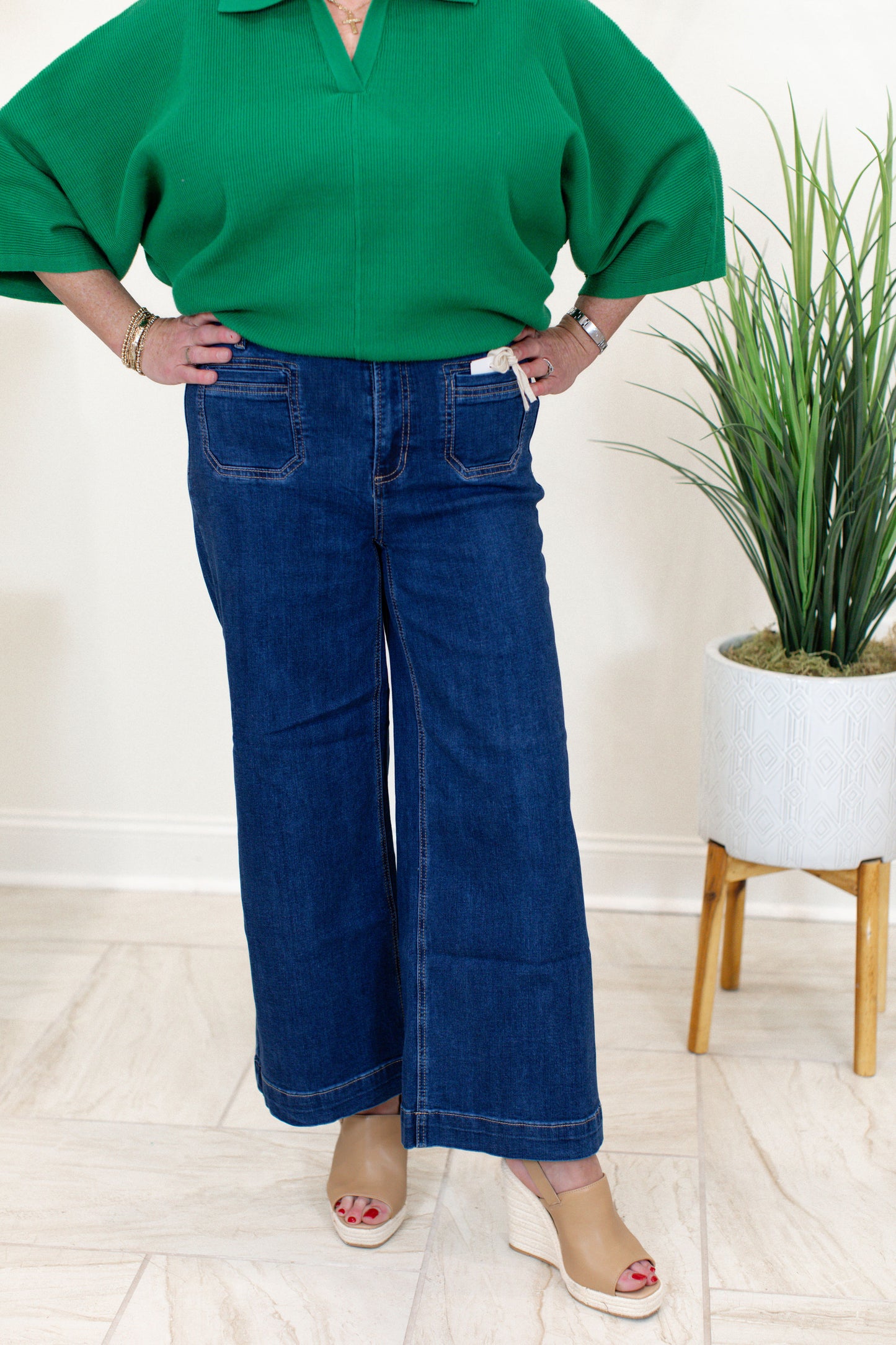 Stretch Denim Cropped Flare Leg Patch Pocket Pant