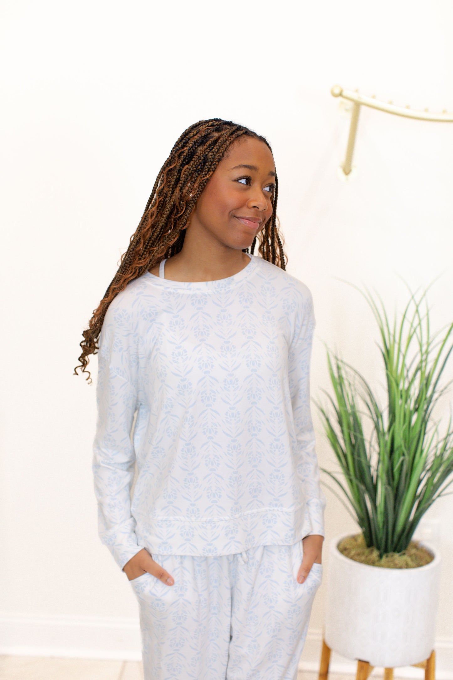 Sophie Jogger Set - Palm Damask Light Blue