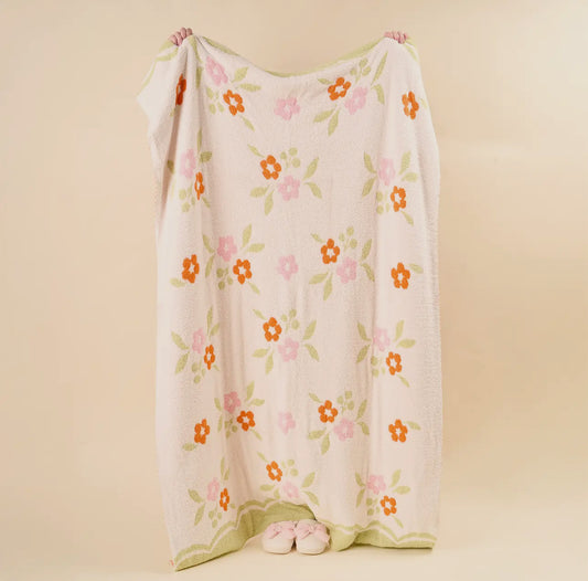 Scalloped Floral Pink Luxe Blanket